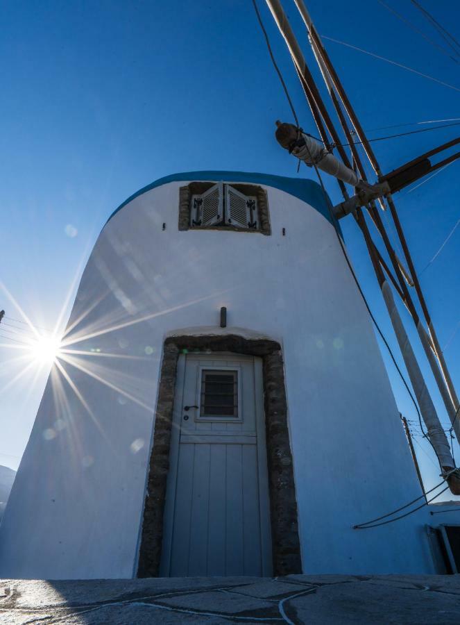 Windmill Arades Suite Apollonía Exterior foto